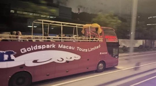 オープントップバス